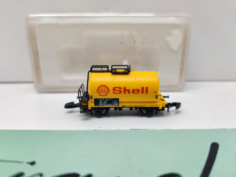 Märklin Z DC 8611 Kesselwagen "SHELL" / [P] / Privat DB / OVP