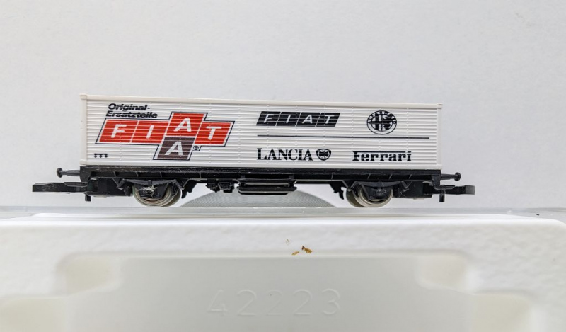 Märklin Z DC 8616 Containerwagen "Orig. Ersatzteile Fiat"