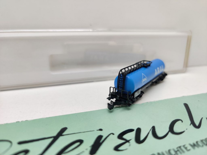 Märklin Z DC 8627 Mineralöl-Kesselwagen blau "ARAL" [P] / DB / OVP