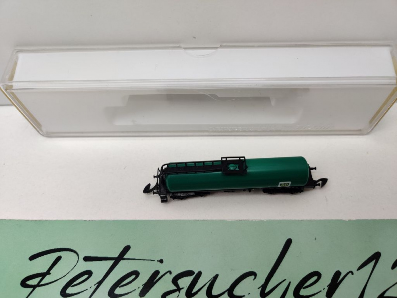 Märklin Z DC 8628 Mineralöl-Kesselwagen grün "BP" [P] / DB / OVP