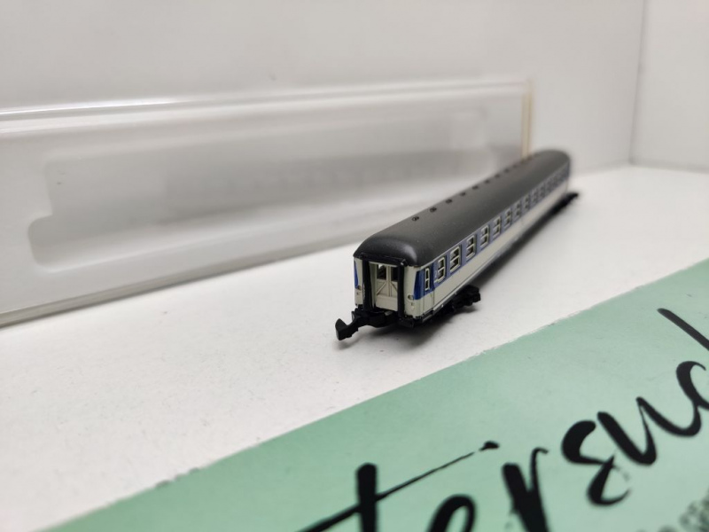 Märklin Z DC 8711 Abteilwagen "Pop-Farben" 2.Kl. Büm / DB / ErsatzVP