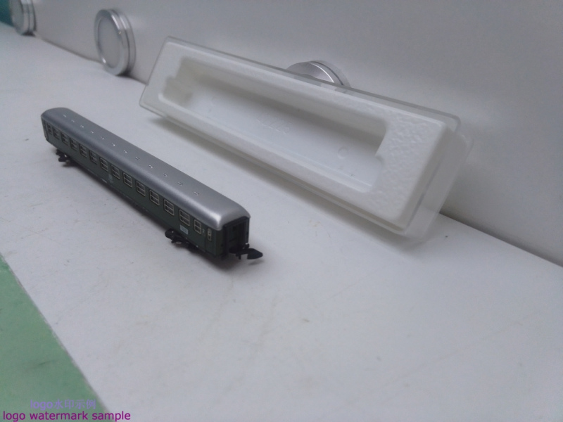 Märklin Z DC 8711 Schnellzugwagen 2.Kl. / Grün / DB / OVP