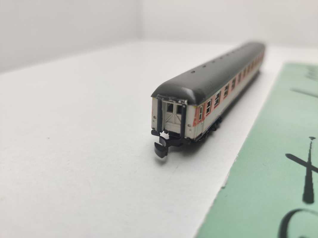 Märklin Z DC 8720 D-Zug Wagen 1.Kl Aüm203 / Pop-Farbe / DB