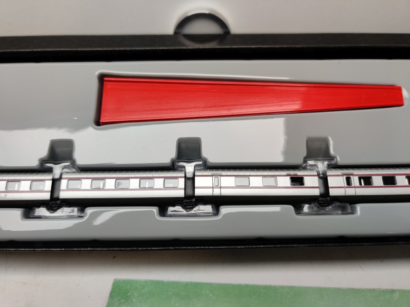 Mini Club / Märklin Z DC 88100 / 7-teilige Schnelltriebzug VT 10.5 „Senator“ / DB / Analog / OVP