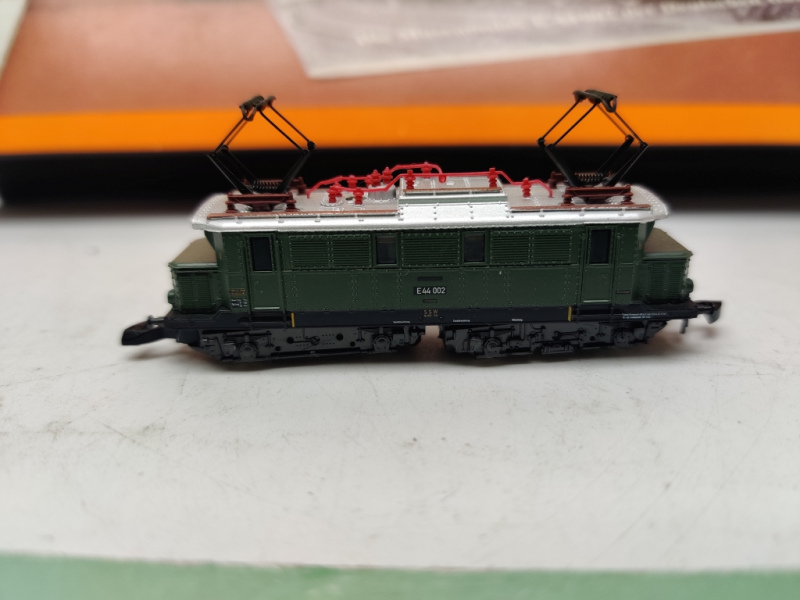 Märklin Z DC 8813 Elektrolokomotive E-Lok / DB / E44 002 / OVP