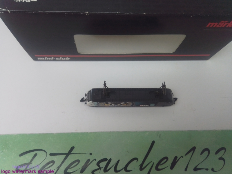 Märklin Z DC 88467 / Re 460 Elektrolokomotive / ist eine farbenfrohe Werbelokomotive /SBB / Digital-Umbau / OVP 