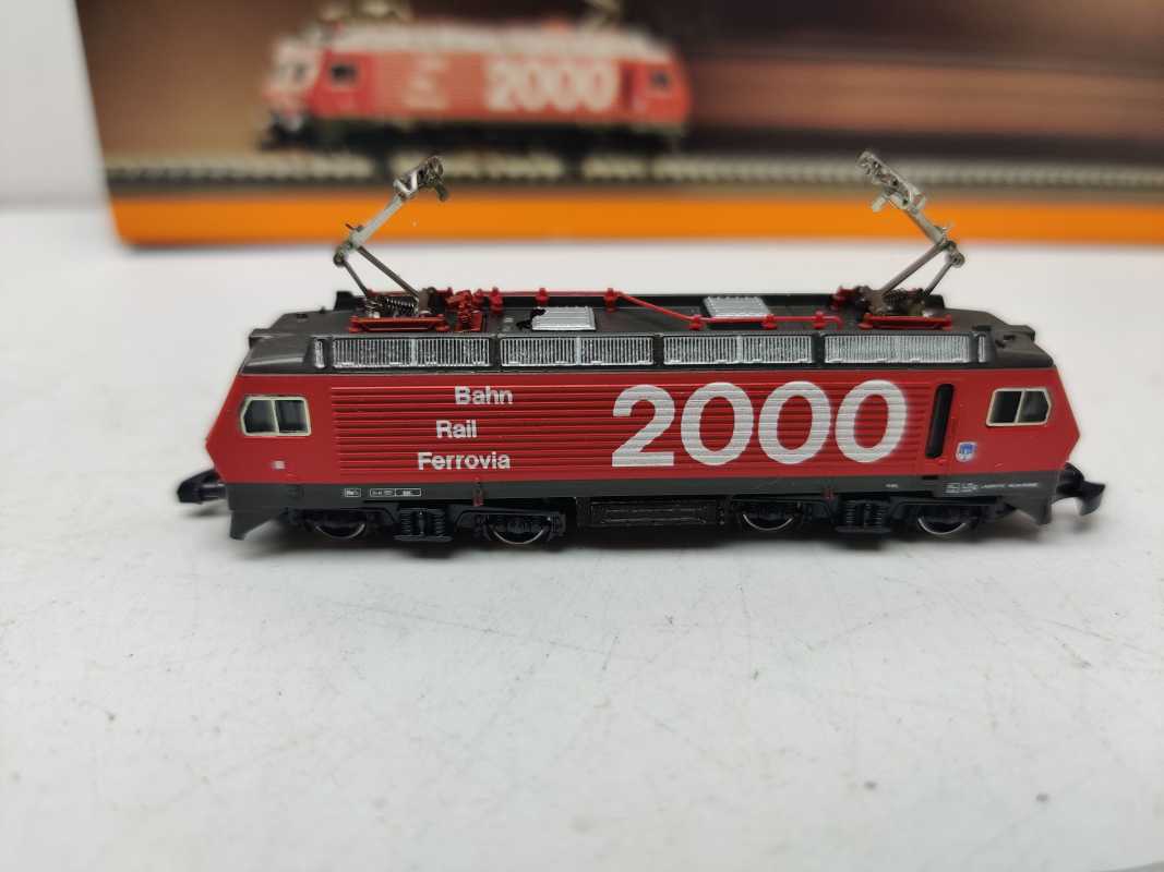 Märklin Z DC 8847 Schweizer Elektrolokomotive der Serie Re 4/4 IV / SBB / OVP