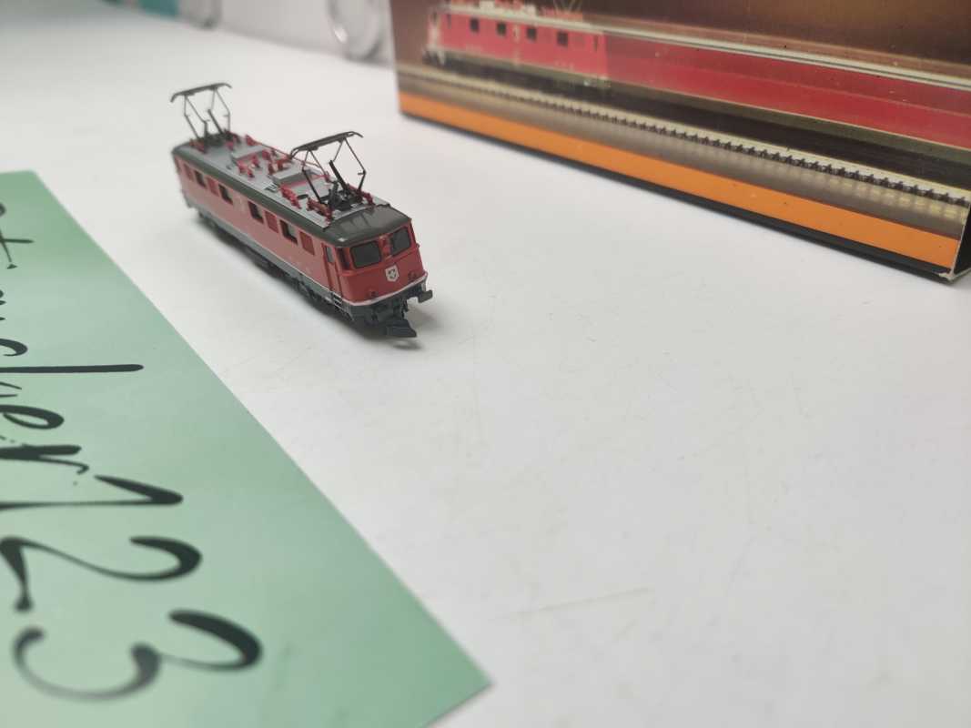 Märklin Mini Club Z DC 8849 / Schwere SBB Ae 6/6 (Städtelokomotive) 11429  / Rot / Analog / OVP