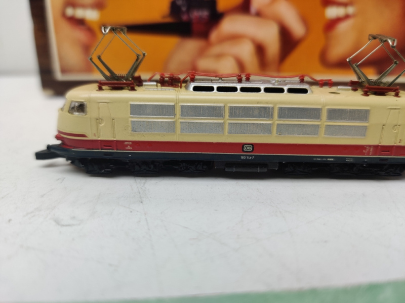 Mini Club Z DC 8854 / Elektrolokomotive BR103 (Betriebsnummer: 103 113-7) / DB / TEE-Design (rot/beige) Analog / OVP