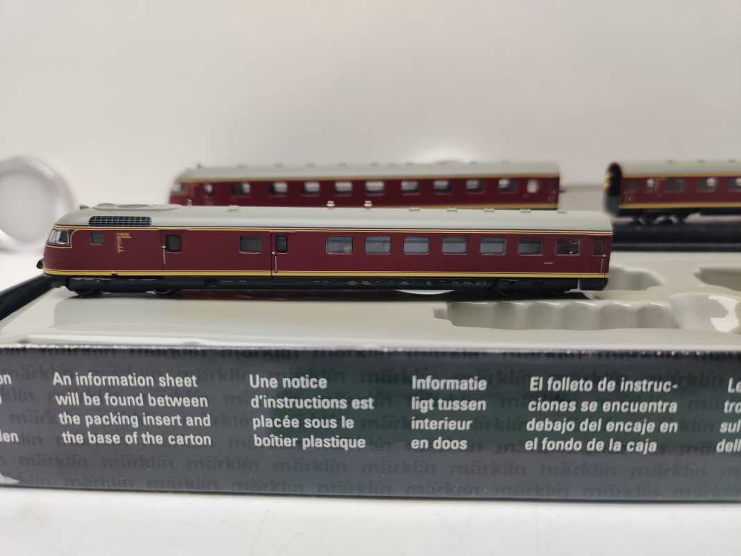 Märklin Z DC / 88720 / dreiteiligen Dieseltriebwagenzug / BR VT 08.5 / DB / Analog / OVP