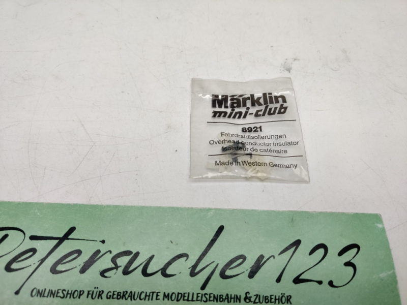 Märklin Mini-Club Z DC / 8921 Packung Fahrdrahtisolierungen / OVP