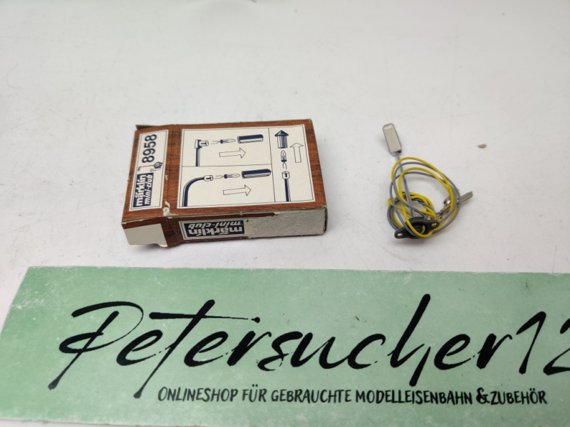 Märklin Z 8958 Bahnhofsleuchte / Laterne / 1 Stück / OVP