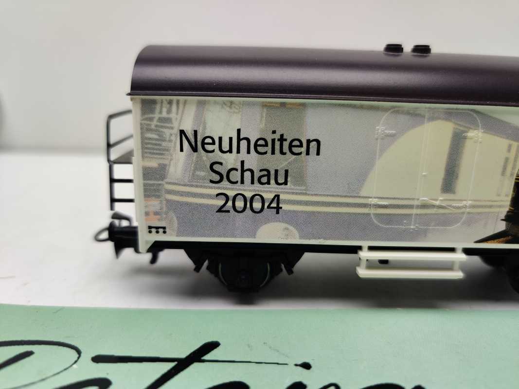 Märklin H0 94230 / zweiachsiger gedeckter Güterwagen der Bauart Gbs 254 / DB