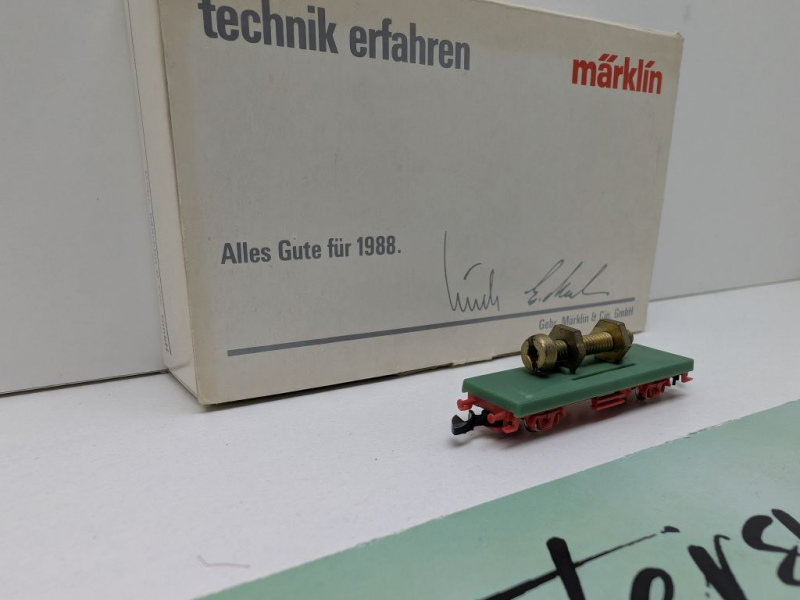Märklin Z DC 8610.1987.90 Flachwagen "Schraube" / Händlerpräs. 86-87 / OVP