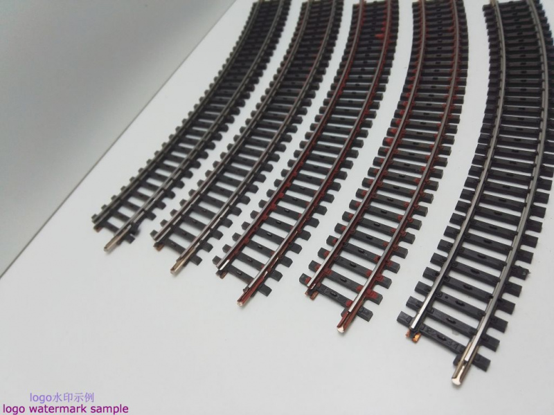 Märklin H0 AC 2231 5x gebogenes K-Gleis / R 424,6 / 30° = 1/1  / Kleber, Farbe, Rost