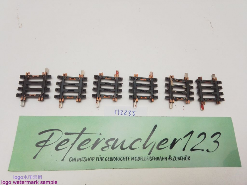 Märklin H0 AC 2235 5x gebogenes K-Gleis / R 424,6 / 3° 45'= 1/8 / Kleber, Farbe