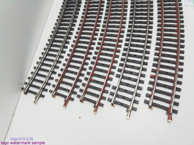 Märklin H0 AC 2241 5x gebogenes K-Gleis / R 553,9 / 30° = 1/1 / Kleber, Farbe