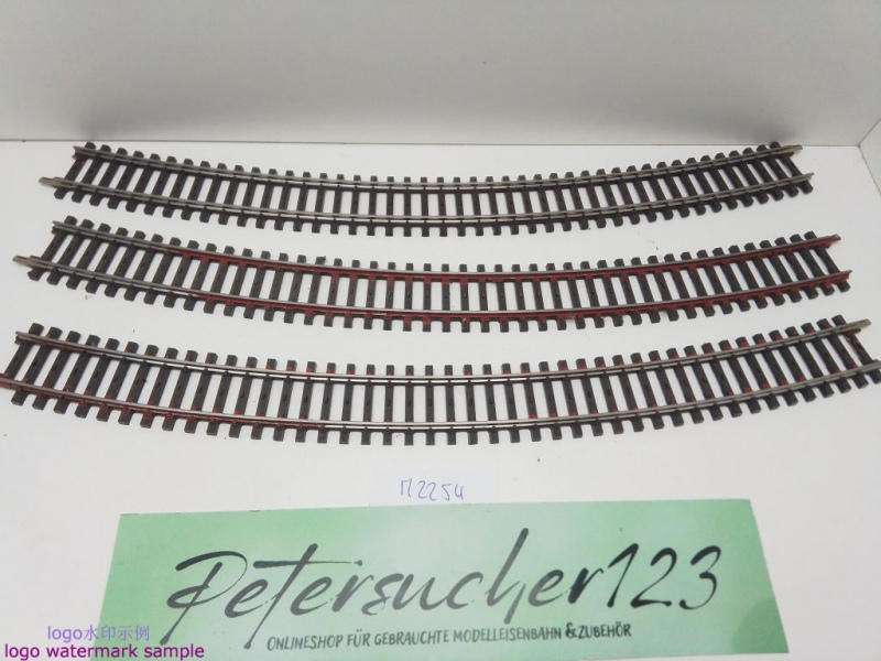 Märklin H0 AC 2251 3x gebogenes K-Gleis / R 618,5 / 30° = 1/1 / Kleber, Farbe