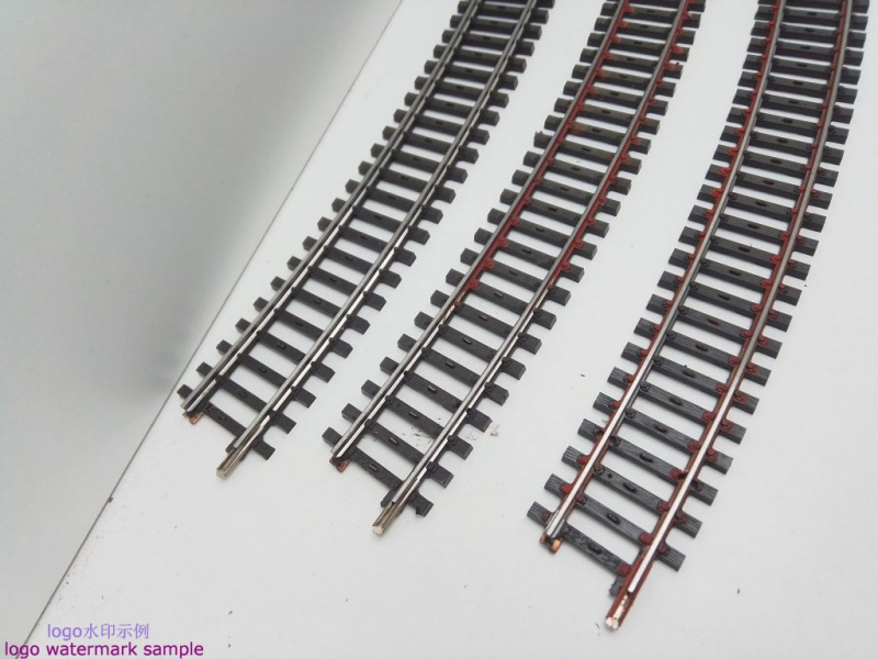 Märklin H0 AC 2251 3x gebogenes K-Gleis / R 618,5 / 30° = 1/1 / Kleber, Farbe