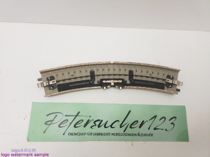 MÄRKLIN H0 AC 1x 5104 gebogenes Kontaktgleis M-Gleis / R 360 mm / 30° = 1/1