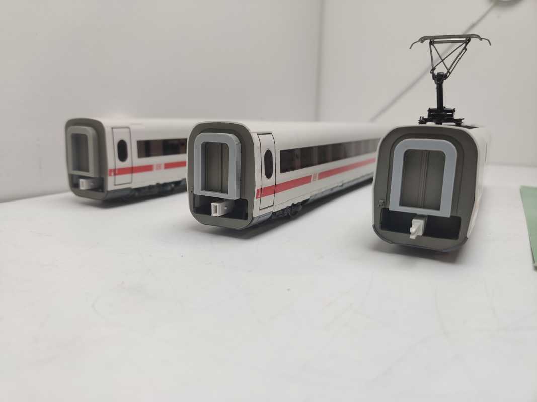 Märklin H0 AC BR402 013-7  / ICE 2 / DB AG / Fx / Starterset / 3-Teilig
