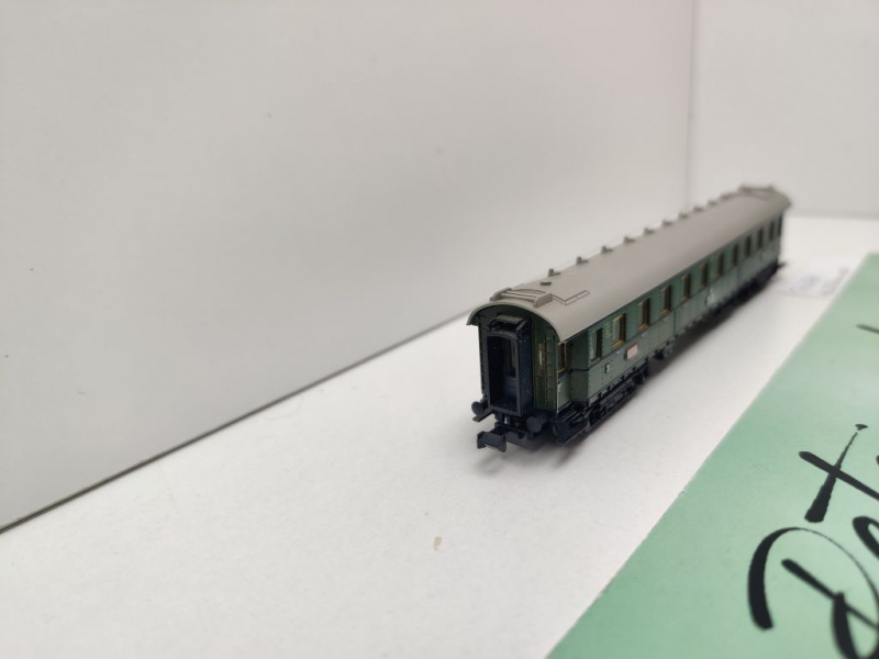 Minitrix N DC 13171 Schnellzugwagen 3.Kl / C4ü / DRG