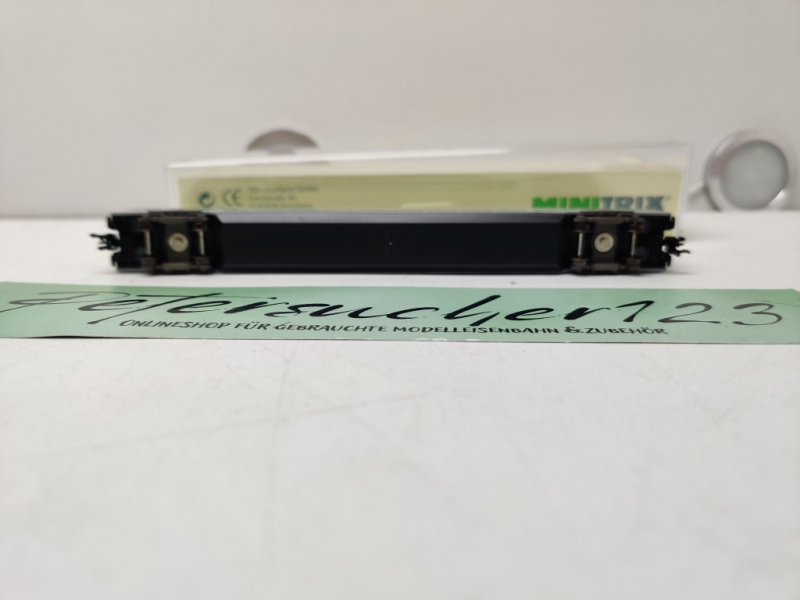 Mini Trix N DC 13771 / Nahverkehrs-Doppelstockwagen / 2. Klasse / inklusive Personen / OVP