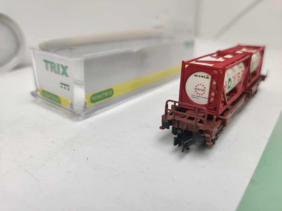Mini Trix N DC 15257-10 / Einheitstaschenwagen / Sdgkms 707 / DB AG / Tankcontainern „HOYER“ / OVP