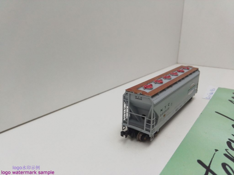 Micro Trains N DC 093 00 030 Trichterwagen m Abdeckung US-Bauart / 886025 / NYC