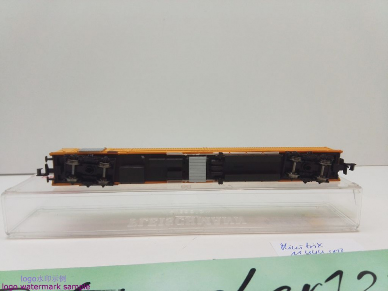 Minitrix N DC 11444.002 1x Sanitätswg aus Start Set "Tunnelrettung"  / Rtz / NEM / DB