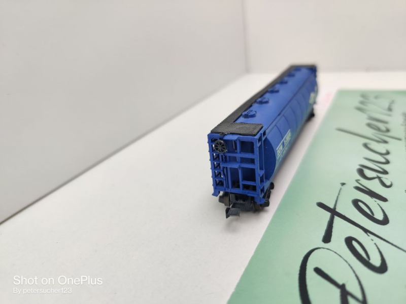 Minitrix N DC 51 3121 00 US Tankwagen "Dow" Center flow tank car / DOWX