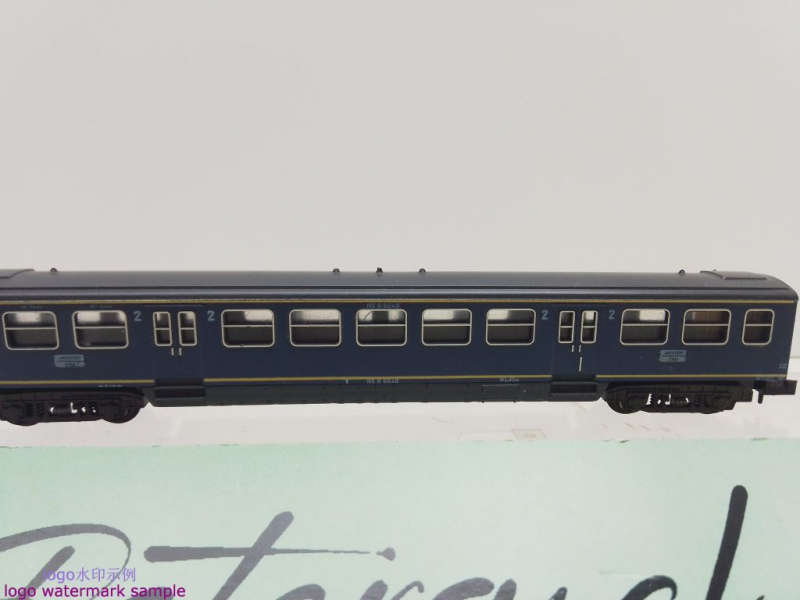 Minitrix N DC 51 3020 00 Nahverkehrswagen Mitteleinstieg / B / NS