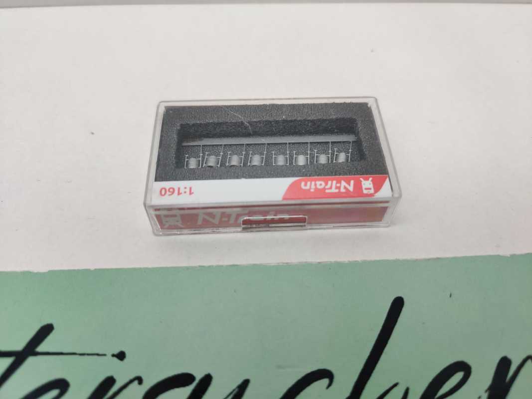 N-Train N 211015 Abfalleimer Metall silbern 8 Stck / unbenutzt / 1:160 / OVP