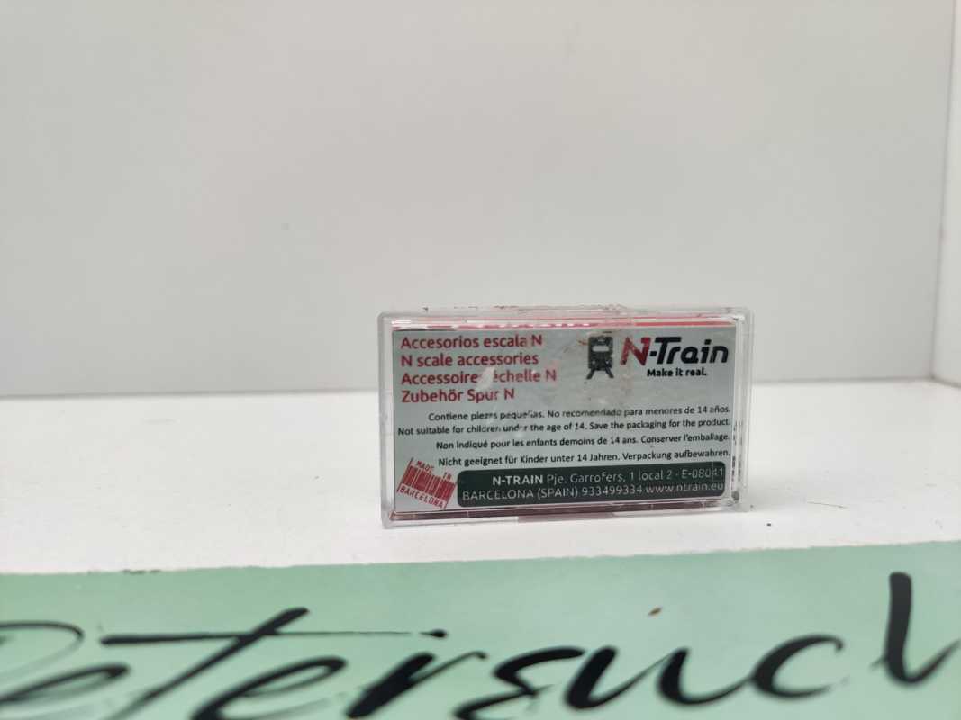 N-Train N 212.16 6x Straßenabsperrgitter Messing geätzt / unbenutzt / 1:160 / OVP