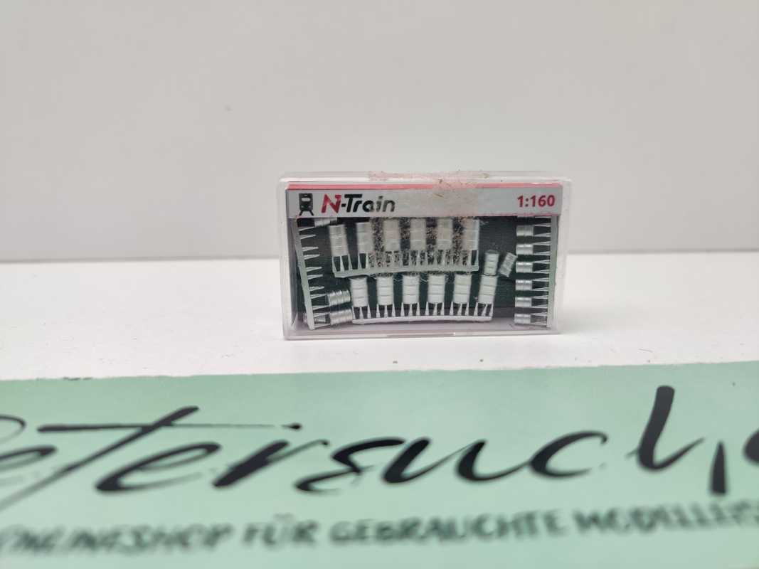 N-Train N 212.26 Metallfässer silbern 26 Stck / unbenutzt / 1:160 / OVP