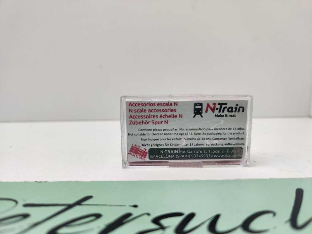 N-Train N 212.45 6 Bierfässer 6 Bierträger / unbenutzt / 1:160 / OVP