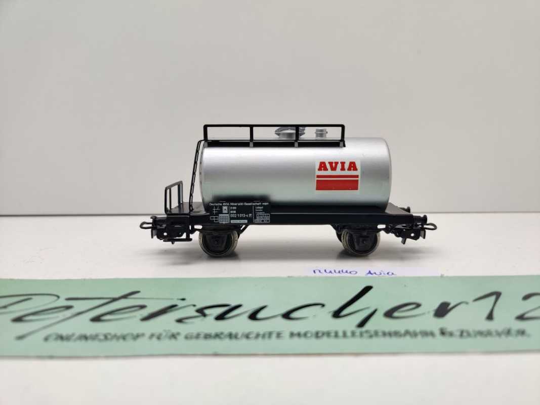 Primex H0 AC 2702 Kesselwagen "AVIA" Zk / Kessel silber / DB
