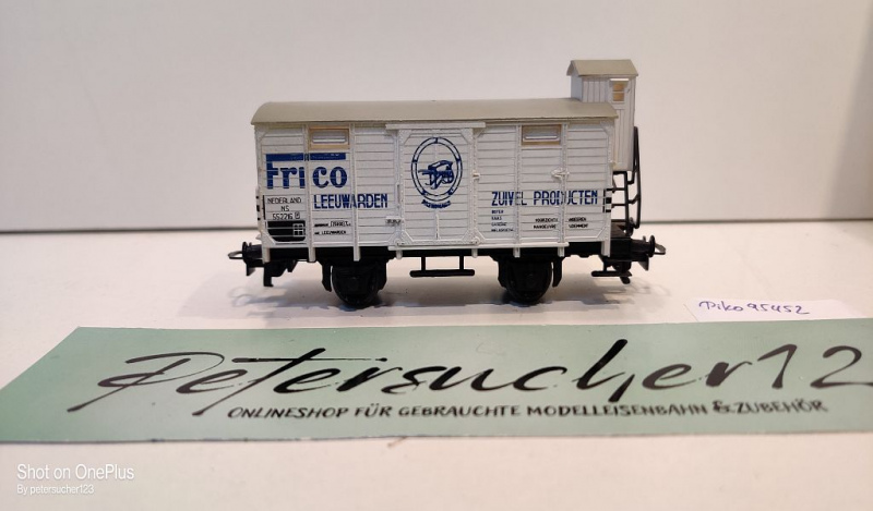 Piko H0 AC 95452 Kühlwagen m Brmshs "Frico Leeuwarden" / NS