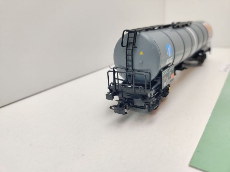 Piko H0 DC 95718 Großraum Kesselwagen "KVG Shell" / NEM / DB