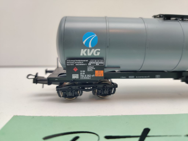 Piko H0 DC 95718 Großraum Kesselwagen "KVG Shell" / NEM / DB