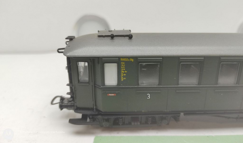 Roco H0 DC 44539 Schnellzug Abteilwagen / 3.Kl / NEM / DB