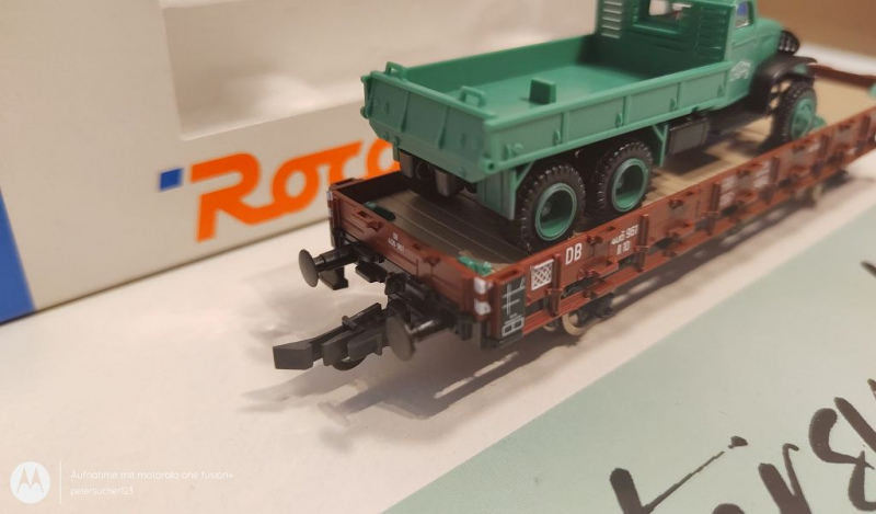 Roco H0 AC 44796 Rungenwagen mit Ladung / Raupe / K / DB / OVP