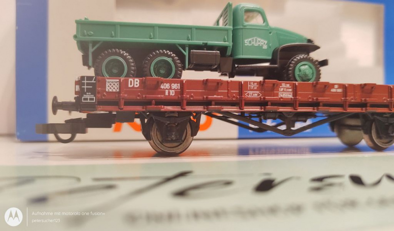 Roco H0 AC 44796 Rungenwagen mit Ladung / Raupe / K / DB / OVP