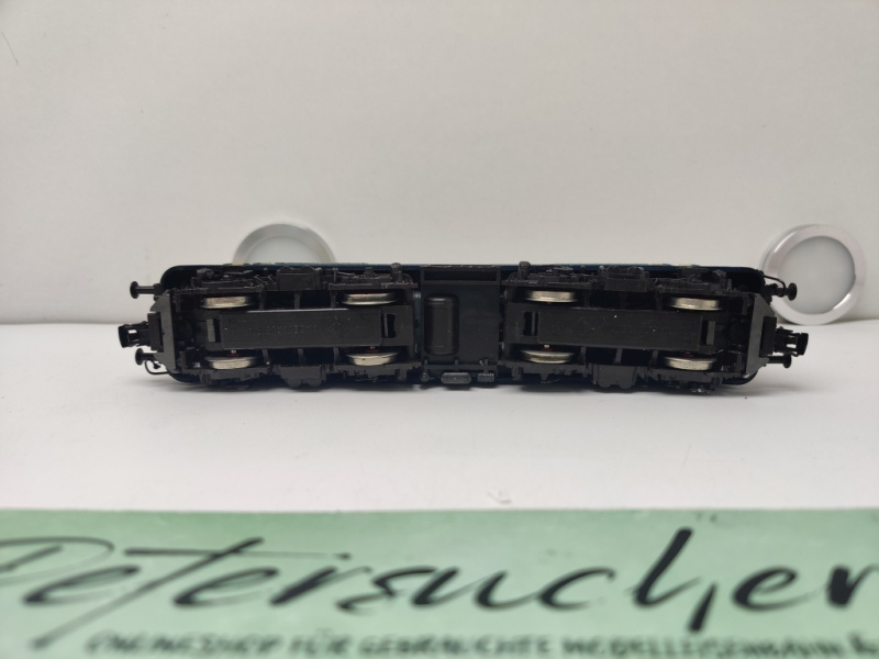 Roco H0 DC 4133 /  BR111 009-7   Elektro-Lok / Blau - Beige / DB / Analog