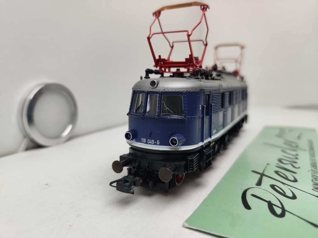 Roco H0 AC BR118 049-6 / Altbau-Elektrolokomotive / BR118 / DB / ehemals preußische E 18 / Umbau auf Delta-Digital