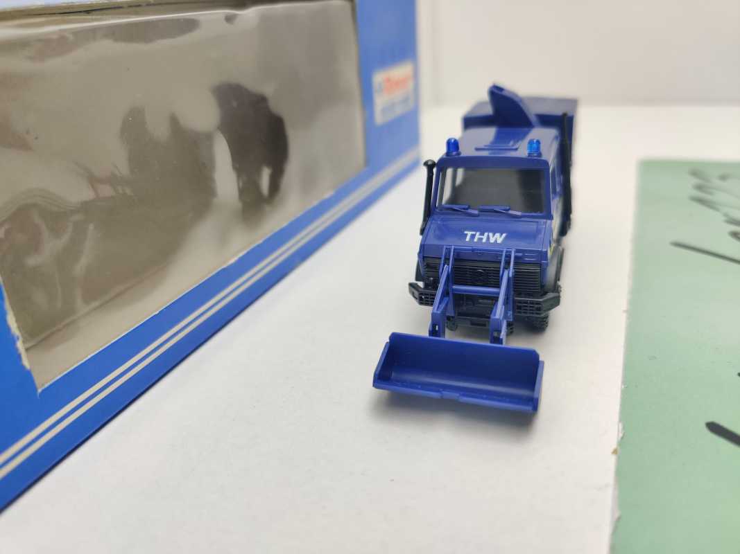 Roco Miniatur Modell H0 1498 Mercedes Unimog U1700L Bergräumgerät "THW" / 1:87 / OVP