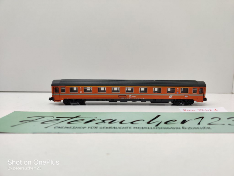 Roco N DC 2261A Reisezugwagen 1.Kl "Eurofirma" / Amoz / NEM / ÖBB
