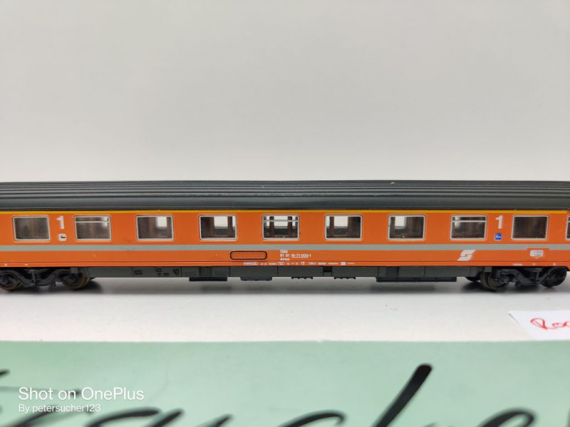 Roco N DC 2261A Reisezugwagen 1.Kl "Eurofirma" / Amoz / NEM / ÖBB