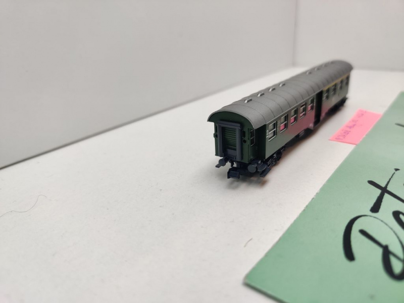Roco N DC 24208 Eilzugwagen 1.-2.Kl "Umbauwagen" AByg503 / DB