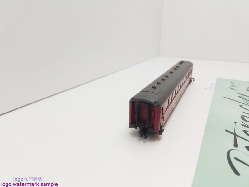 Roco N DC 24238 Schnellzug-Speisewagen 'Schürzenwagen' / WRüg152 / DSG
